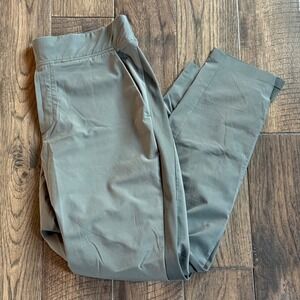 Athleta Brooklyn Ankle Pant Olive Green Tapered Travel Commute Pants Womens 8
